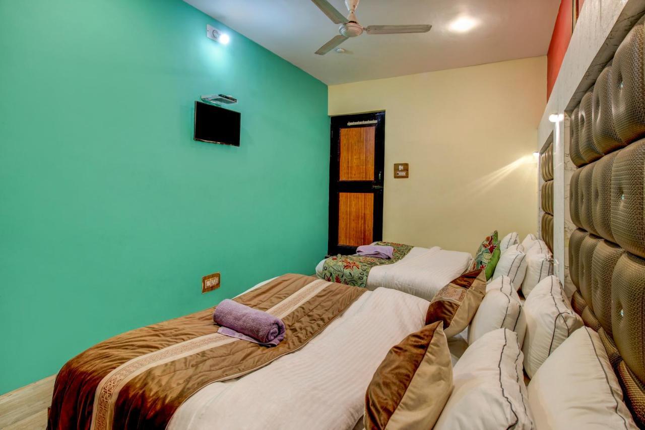 Hotel Royal Hameed Srīnagar Rum bild
